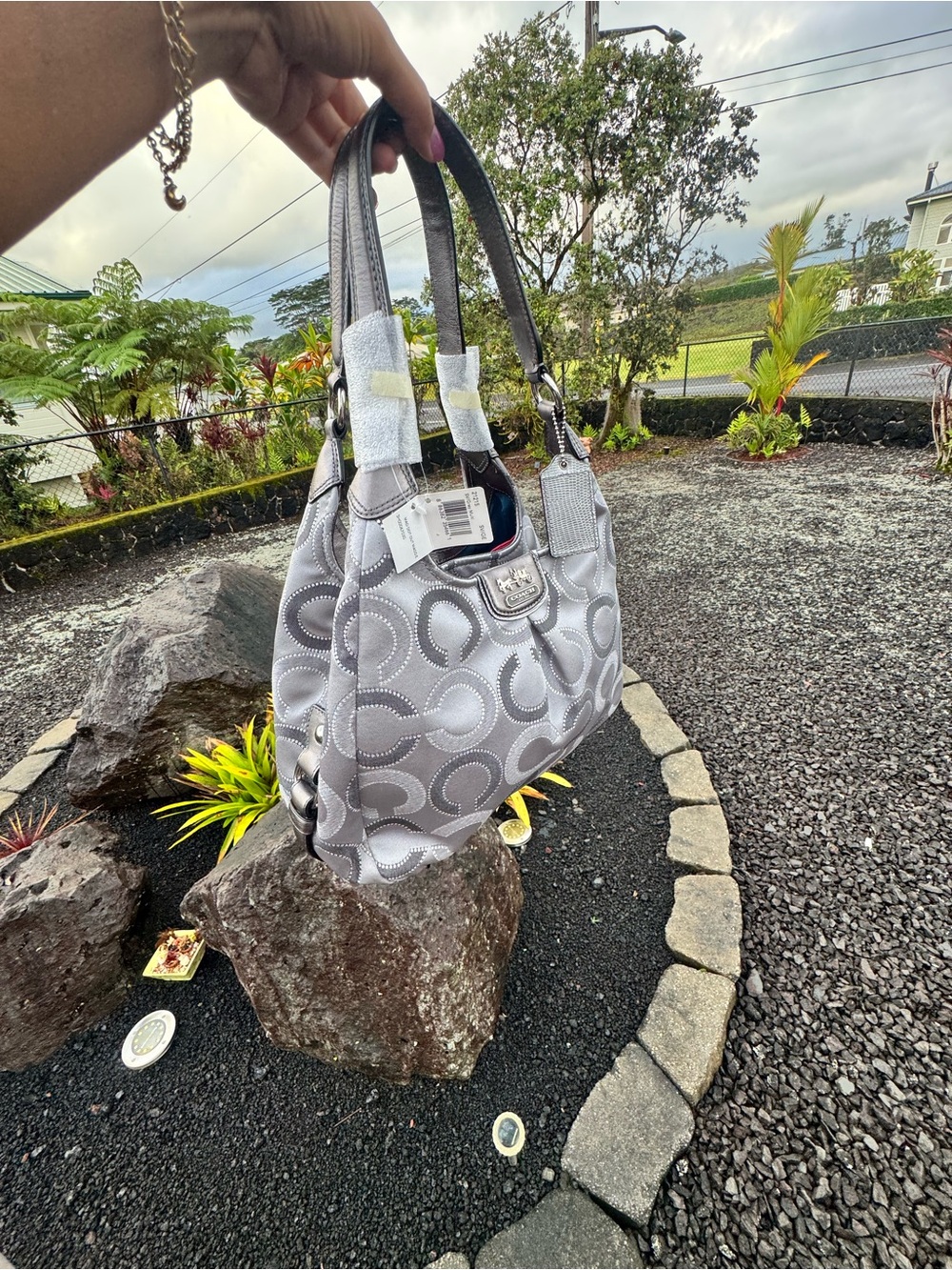 Coach Maggie Op Art NWT Satchel/Shoulder Gray Silver Signature Shoulder Bag - Picture 8 of 11